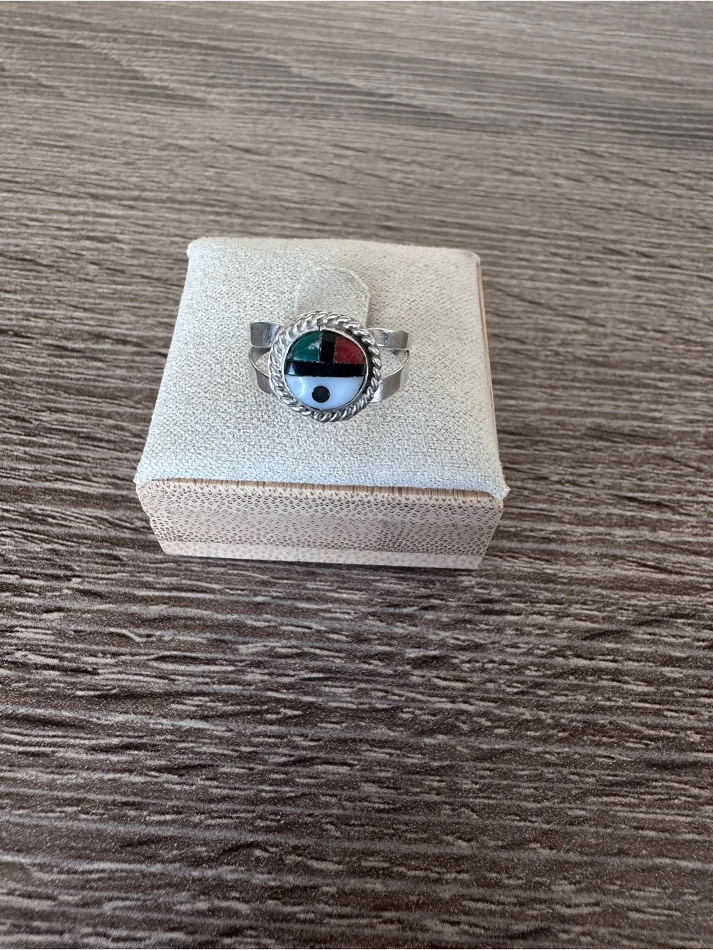 Native American Zuni Inlaid Sunface Sterling Silver Ring size 4.25